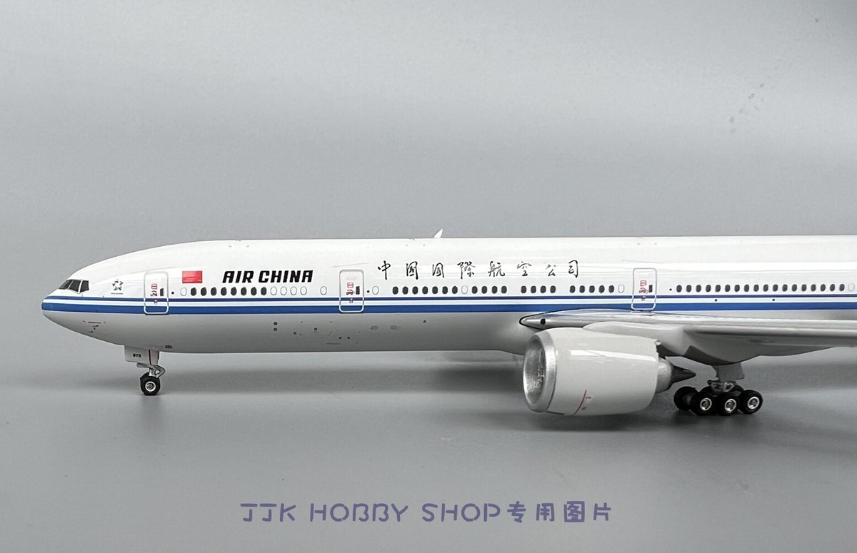 1:400 Phoenix Air China B777-300ER Passenger Airplane