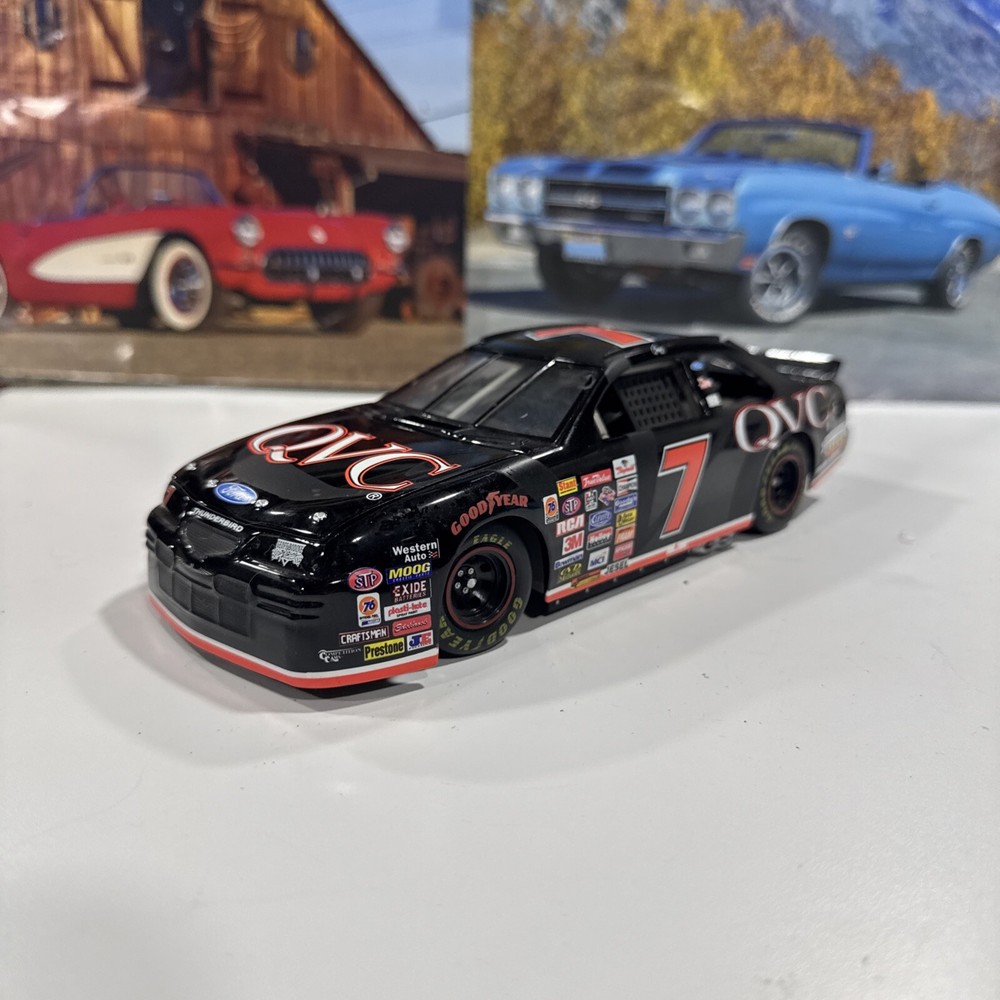 NASCAR QVC, #7 Geoff Bodine, 1:24, 1997 Die Cast Ford Thunderbird Race Car COA