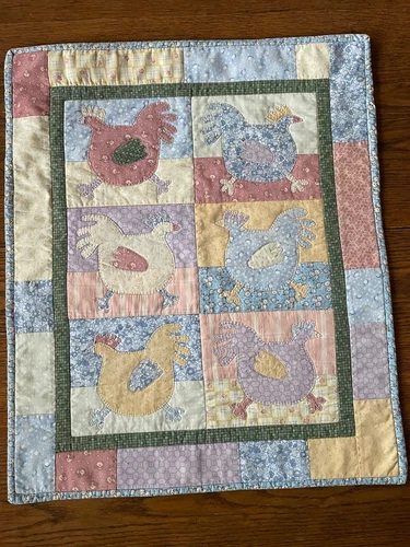 Quilt table topper/wall hanging-machine pieced/hand appliqué-chickens-sleeve