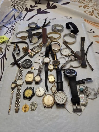 Vintage And Modern Watch Lot  Timex + More Pre Owned Parts Or Repair D6