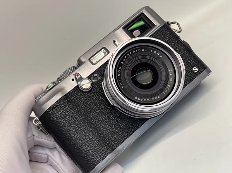 FUJIFILM Fuji X100S Silver 16.3MP Compact Digital Camera English