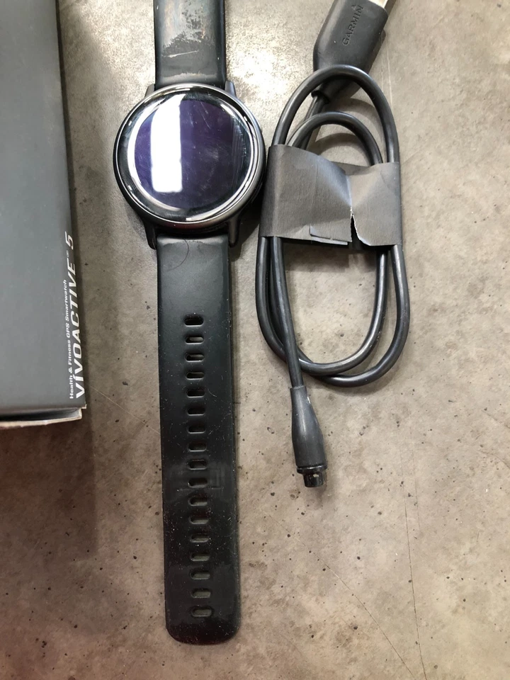 Montre Garmin VivoActive 5 - Photo 3/4