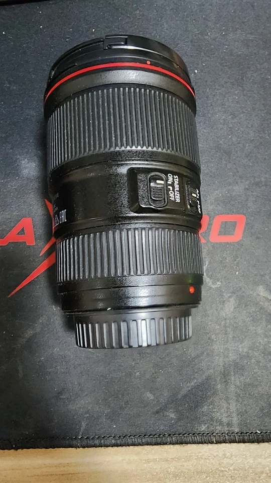 Lente Canon EF 16-35mm f/4 L IS USM - Imagen 4 de 4