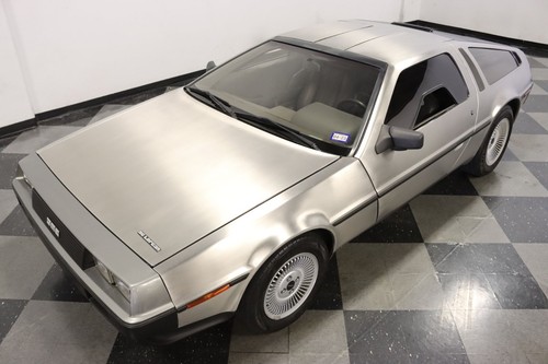 1983 DeLorean DMC-12