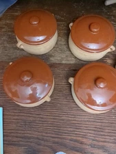 VINTAGE CLAY SOUP BOWLS w/LIDS EARTHENWARE CROCK SET OF 4