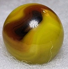 ALLEY AGATE CO. "TATER BUG" Swirl .62" Vintage Marble