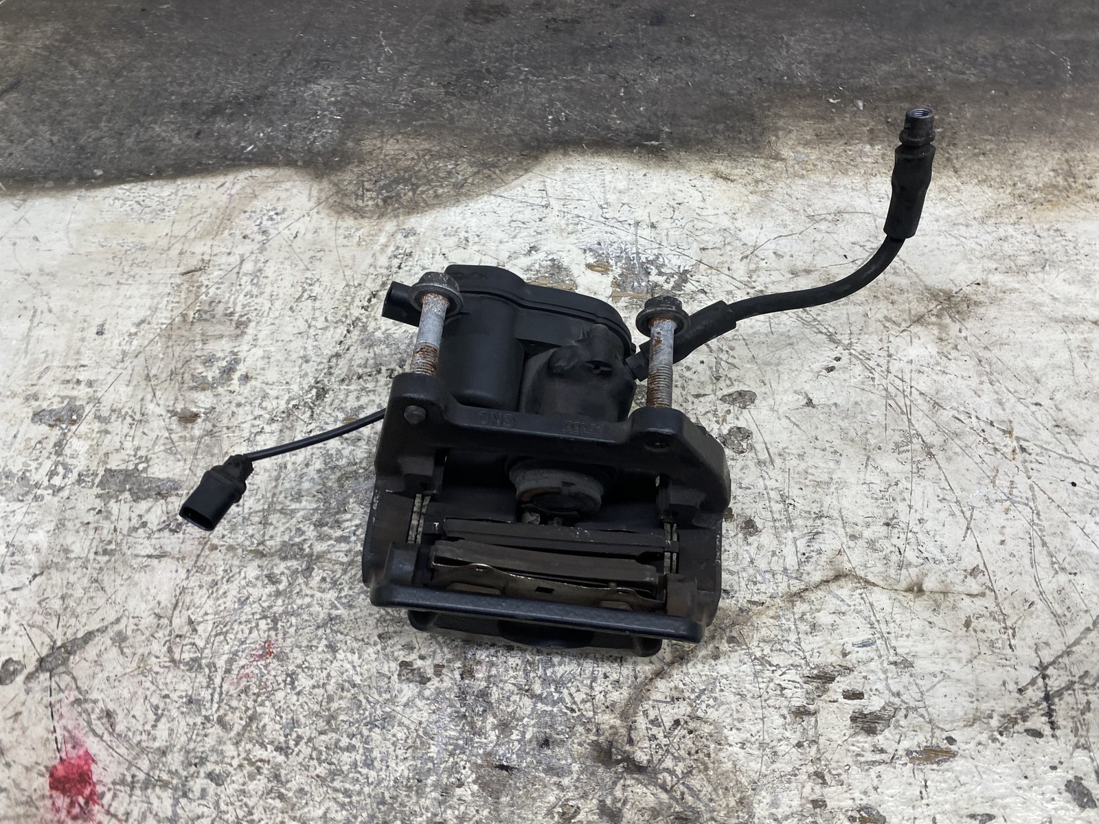 2010-2020 BENTLEY MULSANNE OEM 6.8L RWD REAR LEFT DRIVER BRAKE CALIPER *26K*
