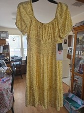 NEW Womens Sz Large S/S Smocked Waist Floral Dress Very Nice