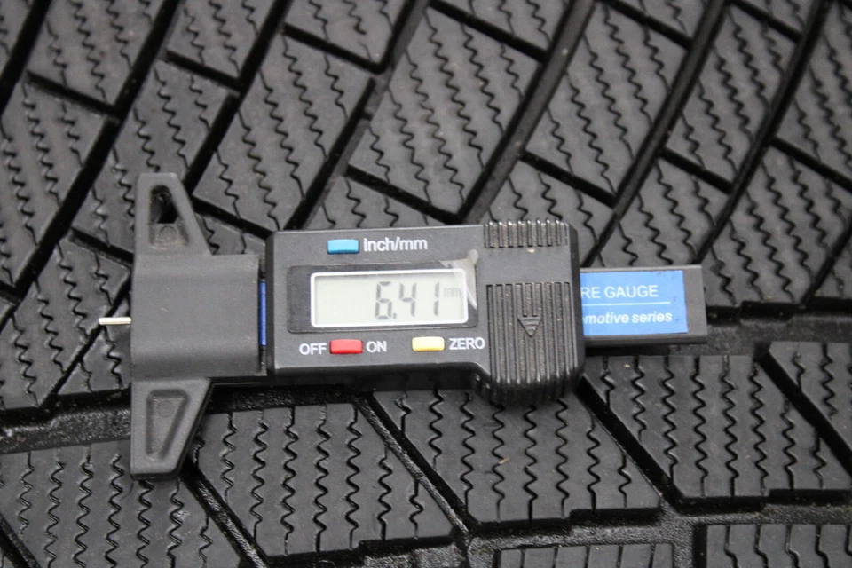 Winterreifen 19 Zoll Continental ContiWinterContact TS830P 295/35 R19 100V 6.4mm - Bild 4 von 4