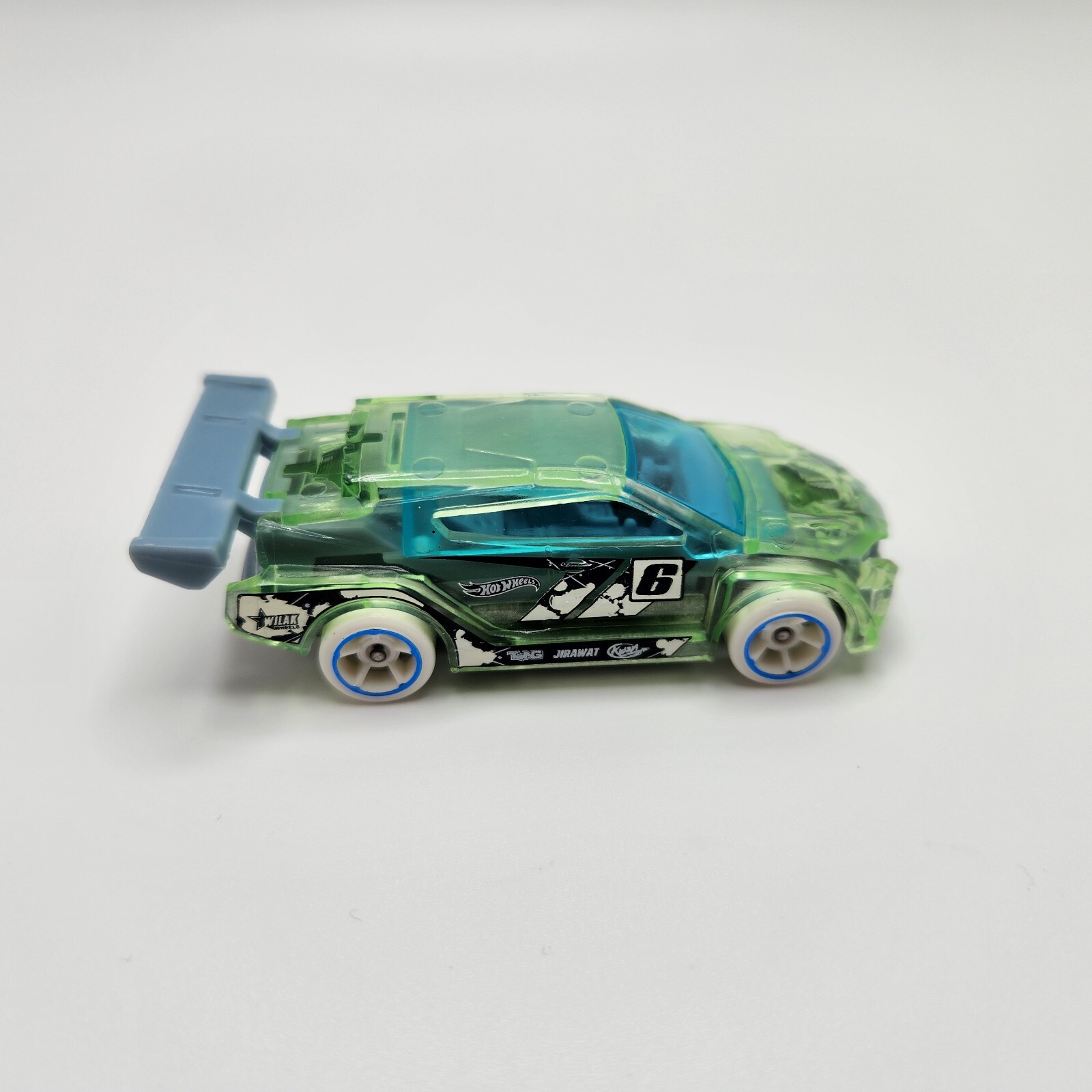 Picture 3 of 6