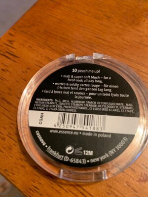Essence Rouge Blush Ball 10 Peach Candy – Kugel-Rouge Für Natürlichen Teint. Einfach Mit Fingern Auftragen, Perfekt Für Unterwegs.
