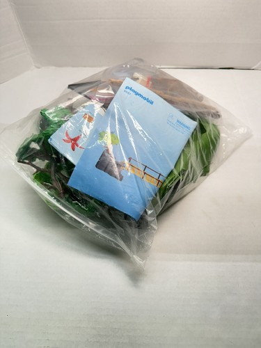 PLAYMOBIL Adventure Tree House Playset Wildlife 5557 Parts And Pieces Toys - Picture 2 of 12