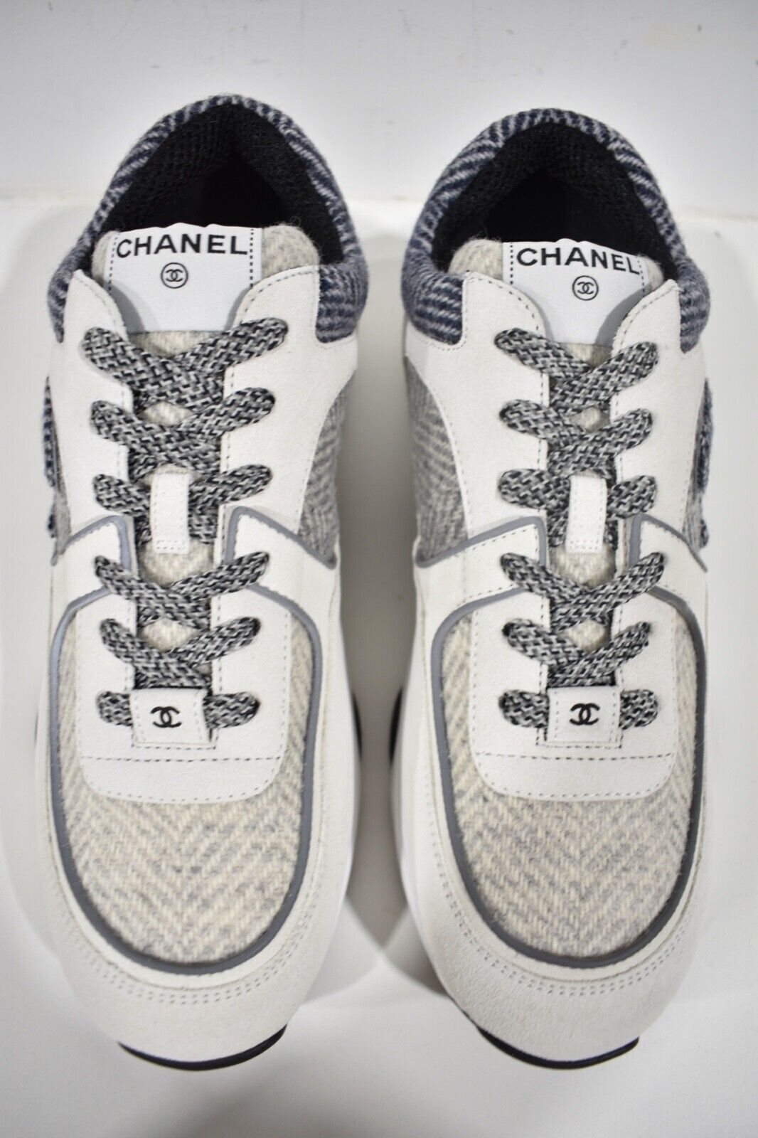 Chanel 22K Mens White Grey Suede CC Logo Low Top Lace Up Trainer Sneaker 44  11
