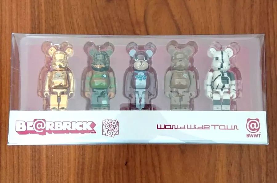 Bearbrick World Wide Tour NYC New York BWWT 5pc SET 100% Be@rbrick MEDICOM TOY