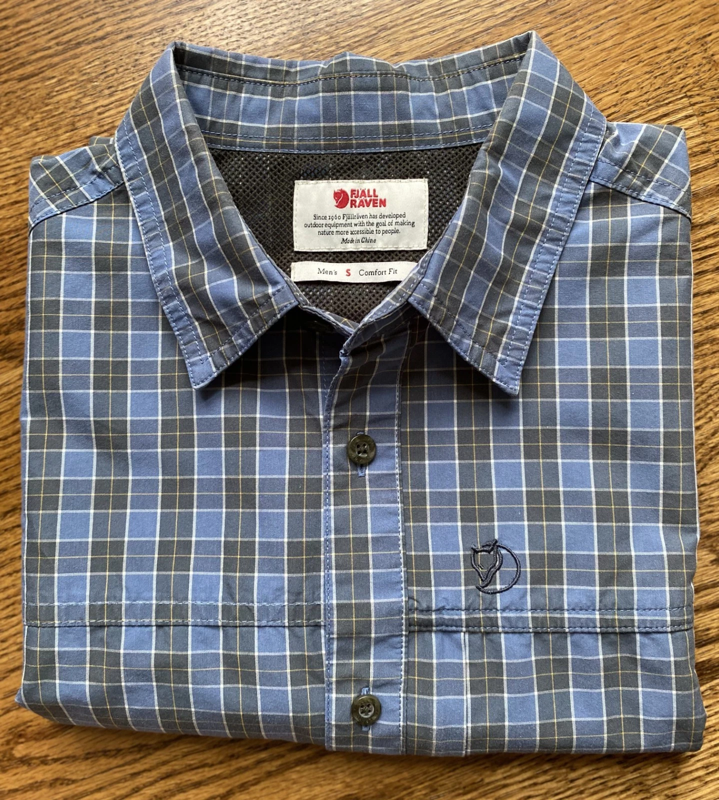 Fjallraven Mens S Plaid Blue Travel Shirt S/S Hidden Zip Pocket Hiking Outdoor