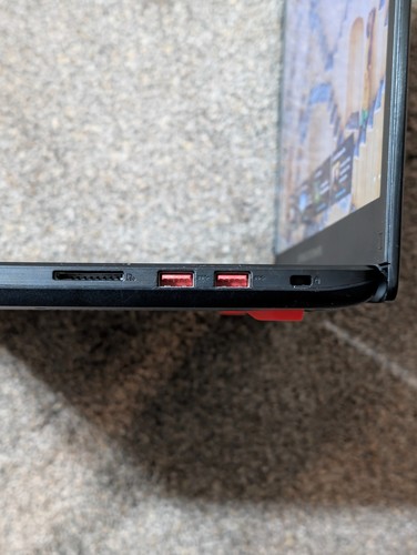 ASUS ROG Strix 17" Core i7 Nvidia GTX 1060 24Gb RAM 1Tb HDD 128Gb SSD - Afbeelding 8 van 13