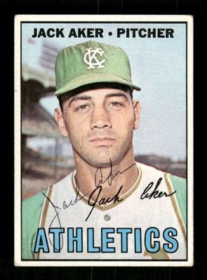 1967 Topps #110 Jack Aker  signed autograph VGEX, centered, bp EAA1 BXCP71