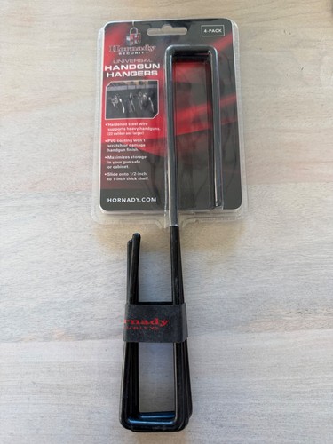 Hornady Universal Handgun Hangers PVC-coated Hardened Steel Black 4 Pack - 95870 - Afbeelding 1 van 2