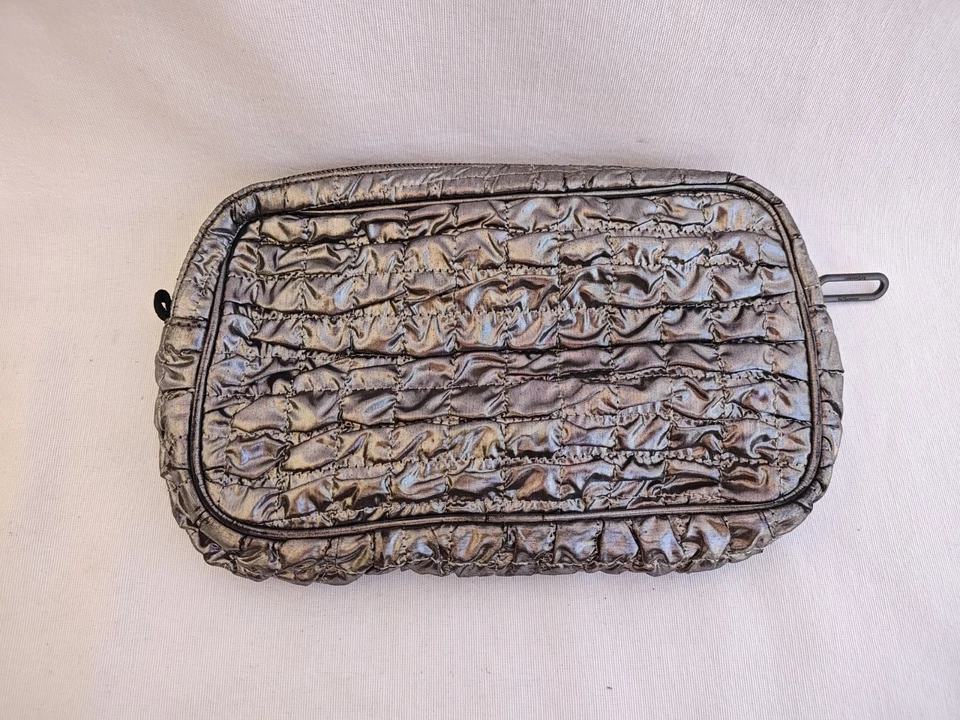 LeSportsac Zipper pouch silver Puffer Style Bag make up toiletry Case 9 X 6  - Image 2 of 4