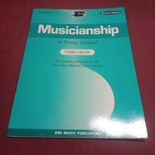 MUSICIANSHIP THIRD GRADE 3 PREPARATION FOR THE AUSTRALIAN MUSICAL EXAMS -HOLLAND