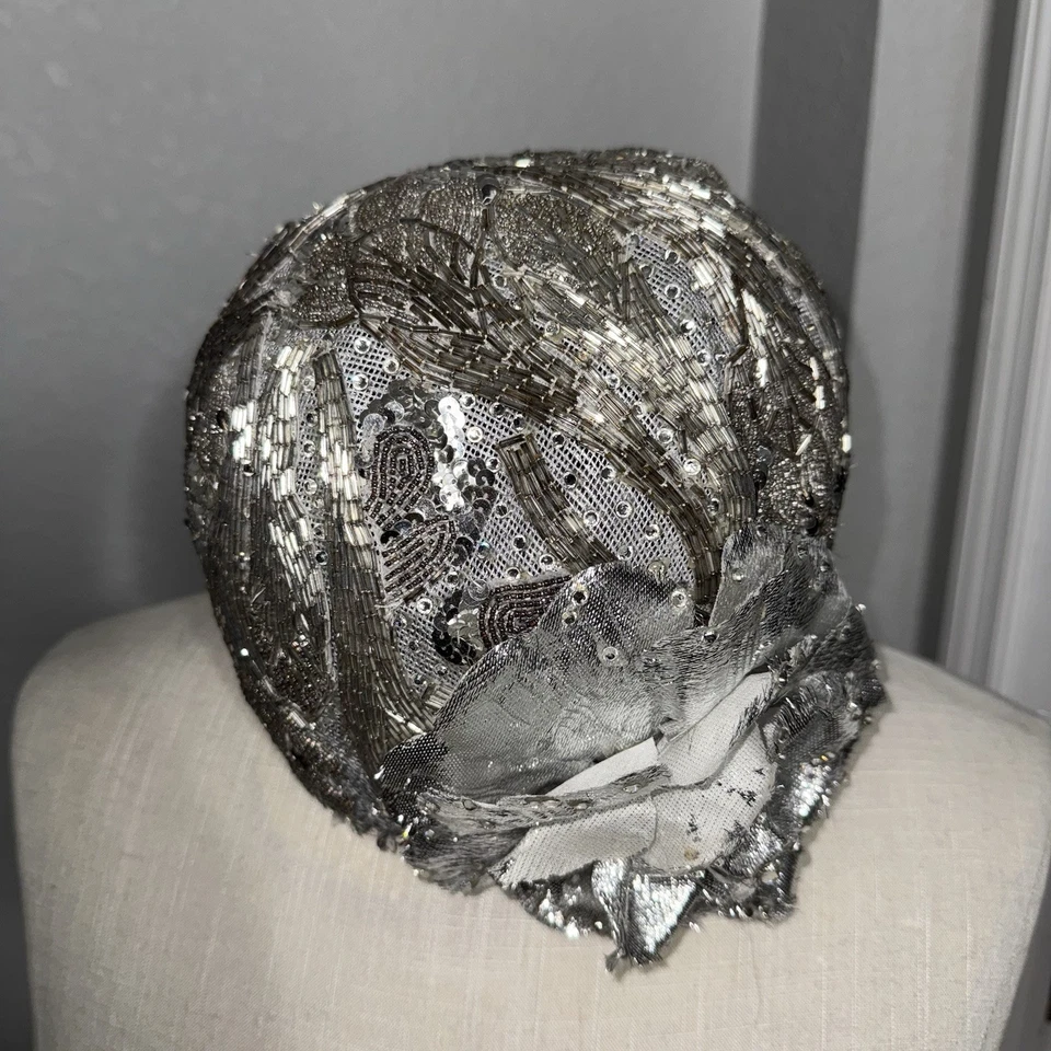 George Zamau'l Couture Nueva York Sombrero Adornado con Cuentas Cabeza Pieza Aleta De Colección Foto 4 de 4