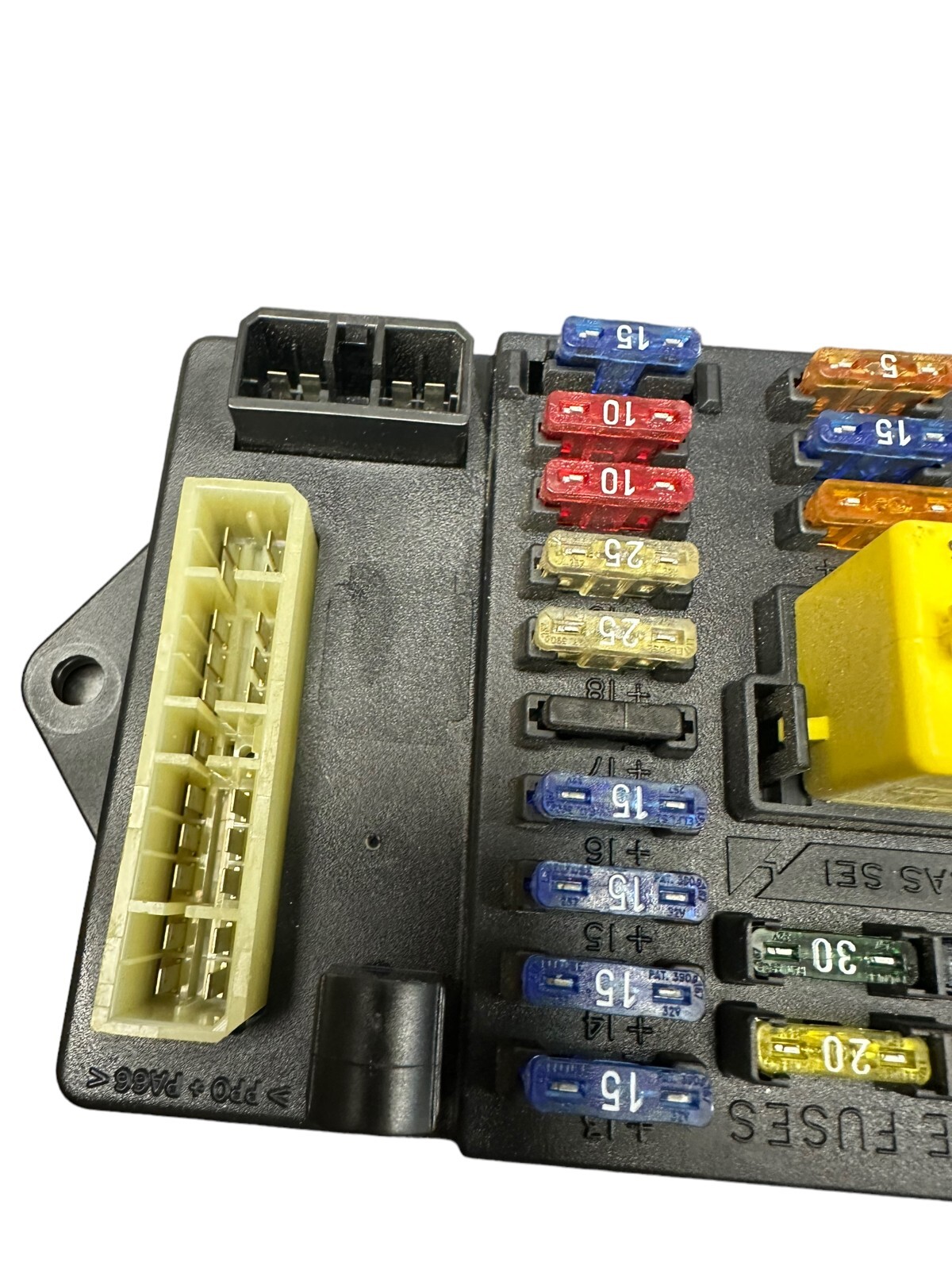 1999 - 2004 BENTLEY ARNAGE REAR TRUNK FUSE BOX OEM PM26948PB