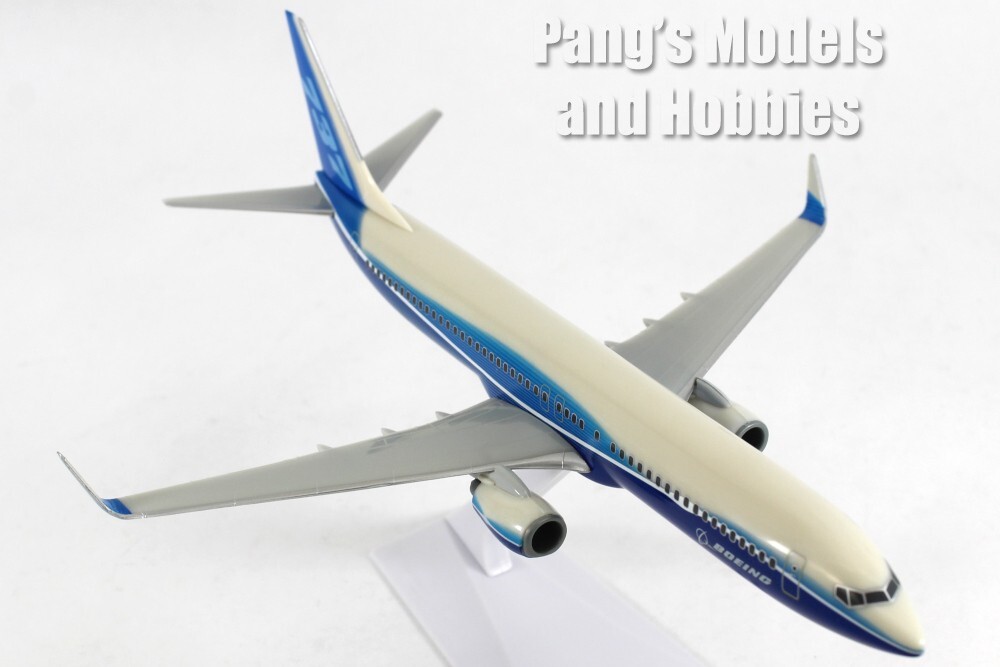 Boeing 737-900 737 Boeing Demo Colors - Winglets 1/200 Scale Model