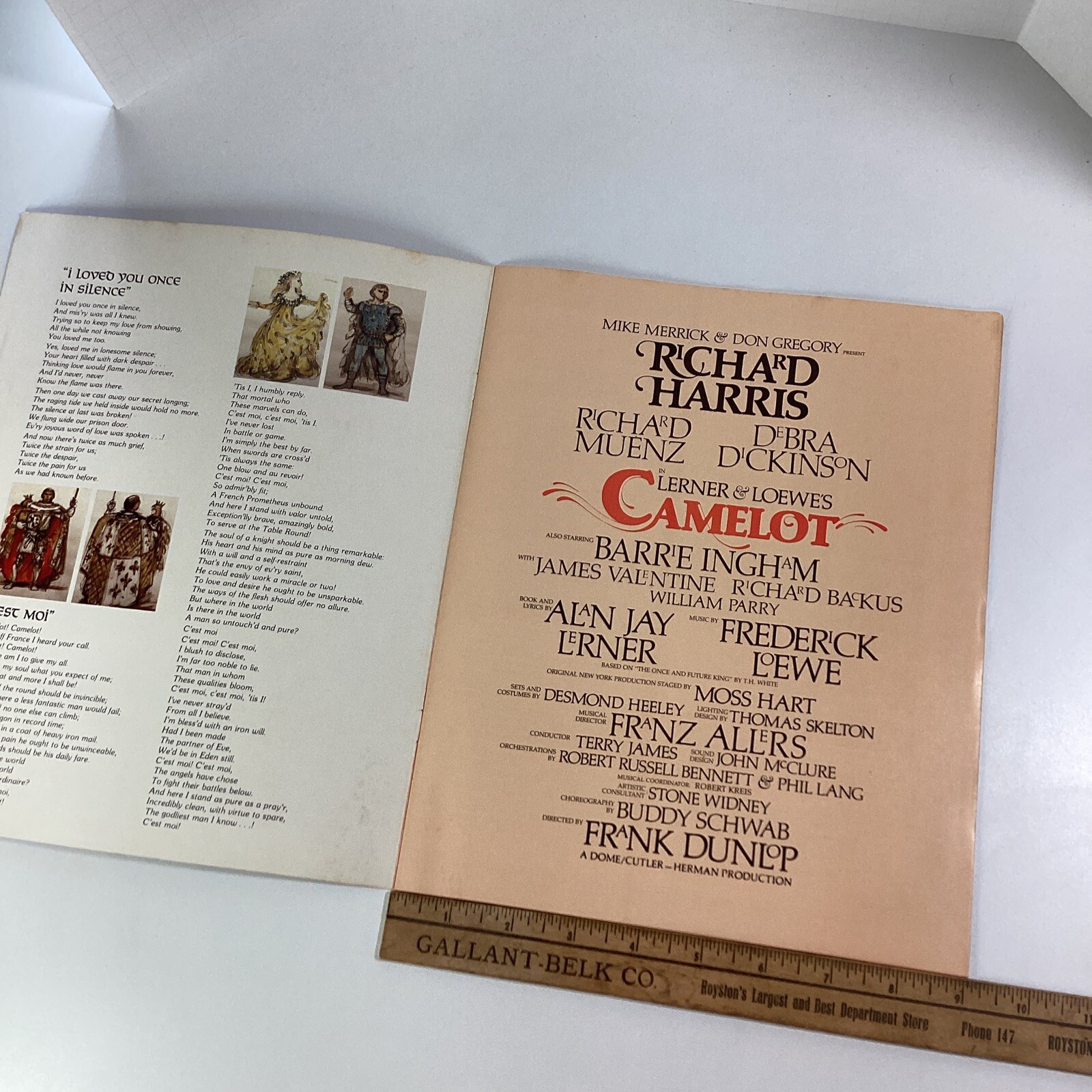 Camelot 1981 Broadway Souvenir Program Richard Harris Dickinson Muenz