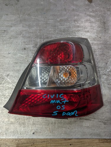 HONDA CIVIC MK7 FACELIFT LATO GUIDA OS FANALE POSTERIORE