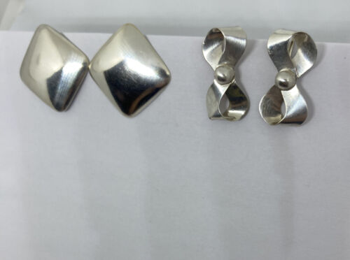 Lot 2 Pairs Sterling Silver Earrings w Screw Back 6.28g Bow Square Shape - Picture 4 of 11