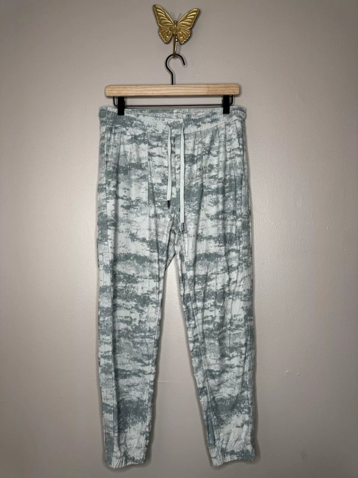 athleta farallon fog camo print drawstring jogger pants