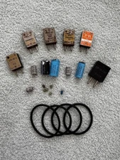Mixed Lot of Quartz resonators, Capacitors & Other - Petersen, Richey, Jamicon