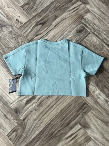 NEW Alphalete Woman’s ELMTS Short SLEEVE Crop - Teal , Size XS - Picture 9 of 9
