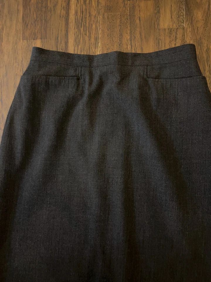 Falda larga Petite Sophisticate elástica gris oscuro para mujer talla 6 (W60209) Foto 2 de 4