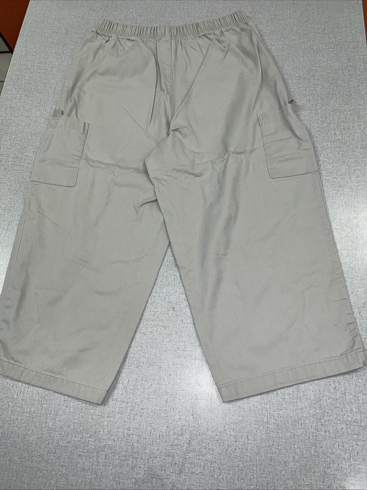 Basic Editions Size Medium Beige Capris - image 6