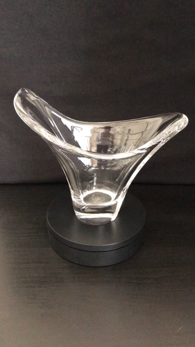 Vintage Daum Clear Crystal Curvilinear Glass Vase, Cross of Lorraine, Signed. - Video 1 of 1