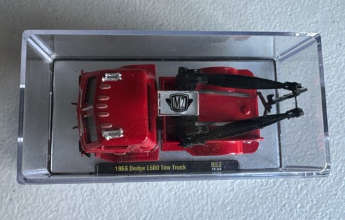 M2 1966 Dodge L600 Tow Truck R52 18-64 encased Castline - Picture 5 of 16
