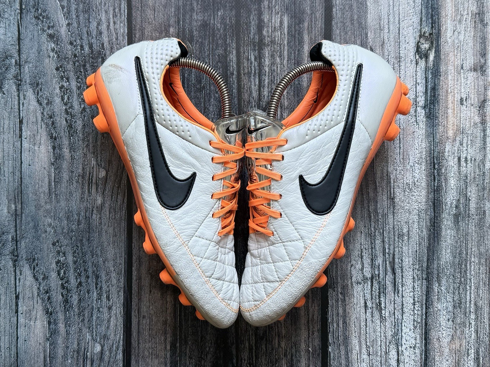 NIKE TIEMPO LEGEND V ACC AG SOCCER FOOTBALL BOOTS CLEATS US 9.5