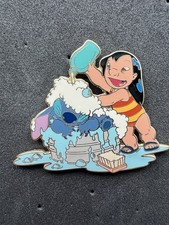 Disney Pin - Stitch Sundays - Lilo Giving Sti...