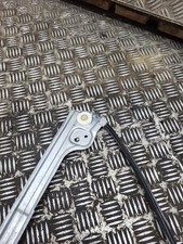 Lève vitre Peugeot 1007