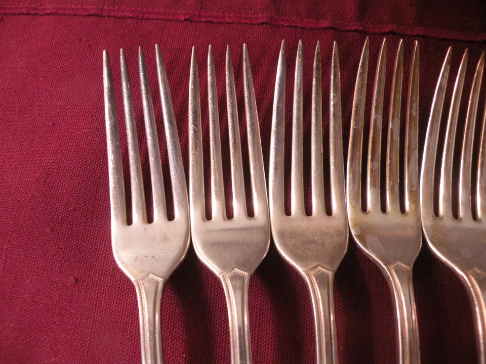 Juego de 6 tenedores de cena Wm A Rogers Oneida MYSTIC CORONET 1926 plateado 7" Foto 2 de 4