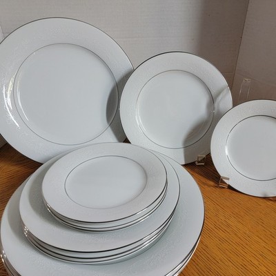 VTG Noritake Whitehall China Set 12pc Dinner/Salad/Bread Plates 1A