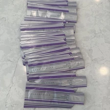 22 Chantecaille Just Skin Tinted Moisturizer SPF 15 Bliss 1.5 ml each packet