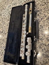 Gemeinhardt 22SP Silver Plated Flute w/ Gold Lip  Case Quick Midwest Shipping