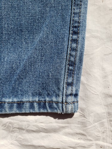 Exc LEVI'S 550 Relaxed Boys 10 Straight Leg Medium Wash Blue Jeans 100% Cotton - Picture 13 of 13