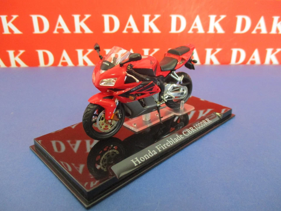 Die cast 1/24 Modellino Moto Honda Fireblade CBR1000RR by Atlas - Immagine 2 di 4