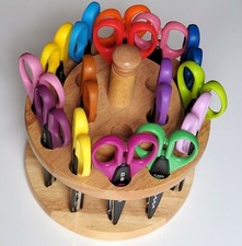 Kraft Edgers 15 scissors and hardwood wooden rack cradle craft scalloped