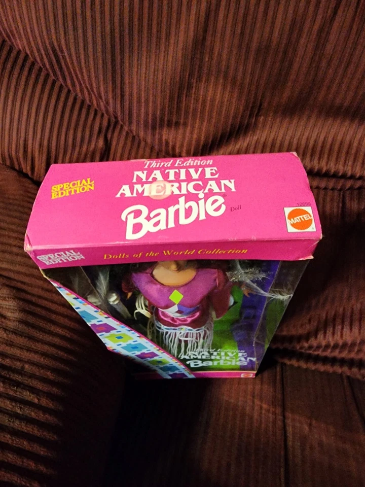 Muñeca Barbie Nativa Americana 3ª Edición 1995 Nueva en Caja Foto 3 de 3