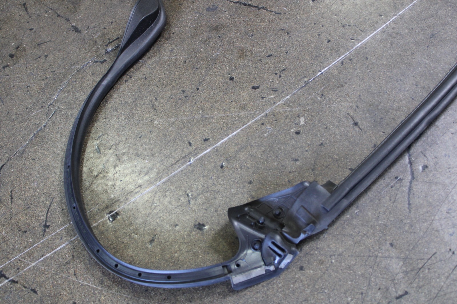 Lamborghini Huracan, LH, Left, Door Inner Seal Moulding, Used, P/N 4T0837911C