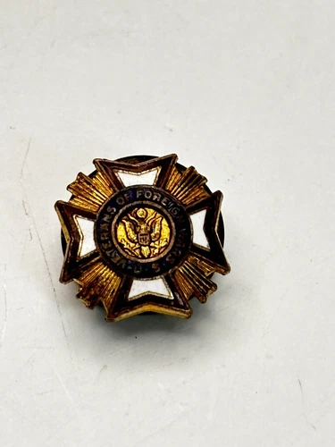 Smaller WW2 Era US Veterans of Foreign Wars VFW Member Lapel Pin Screw Type WWII